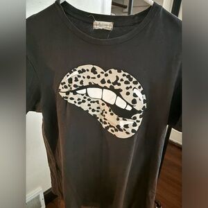 Altar’d state tee size XS